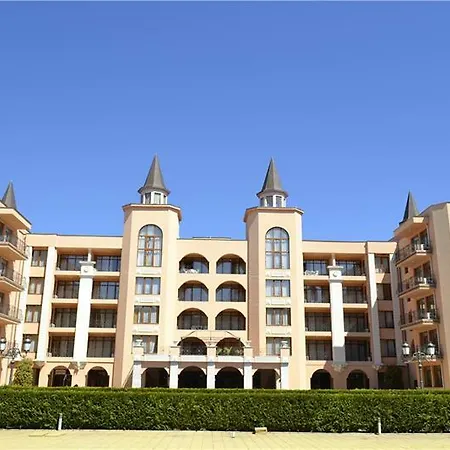 Palazzo Hotell *