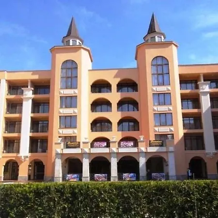 Palazzo Hotell Slăntjev Brjag