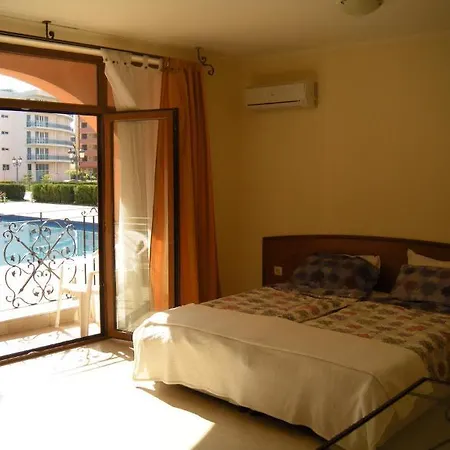 Palazzo Hotell *