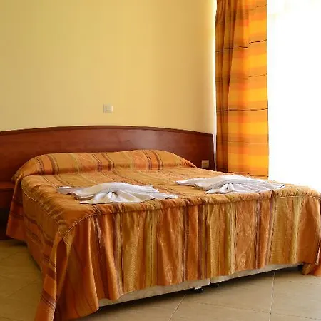 Palazzo Hotell *